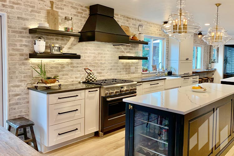 Kitchen made with thin brick