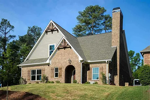 Exterior of home built with Alabama Bricks 1