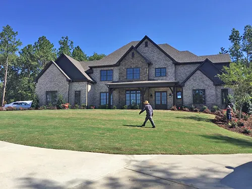 Exterior of home built with Alabama Bricks 3